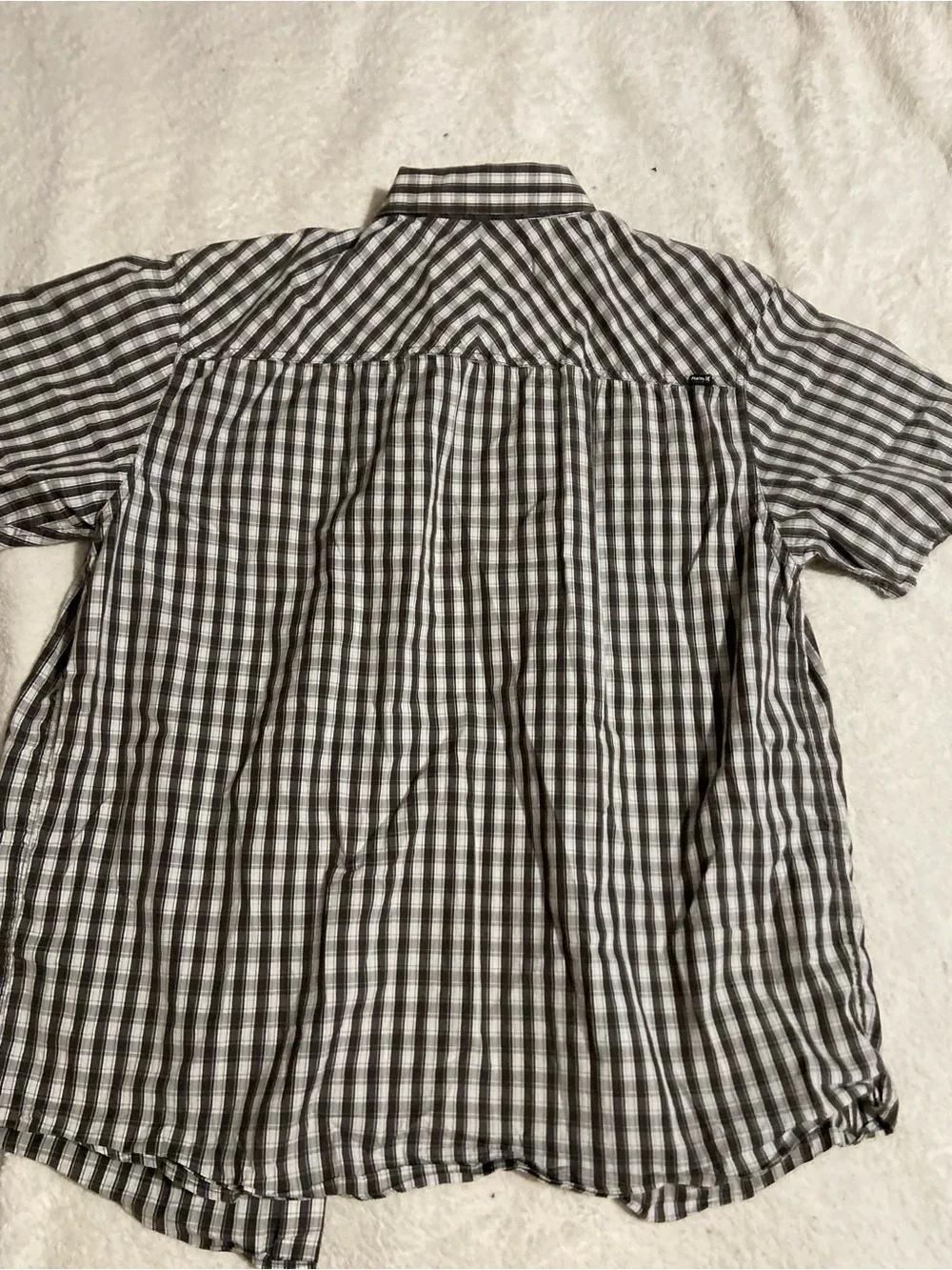 Hurley Men's Black and White Plaid Short-Sleeve Button-Down Shirt